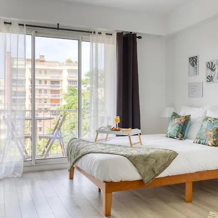 Zzzen Aux Portes De Paris Avec Parking Et Netflix Vincennes Exterior photo